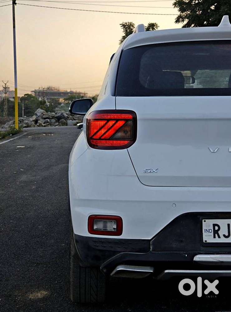 Hyundai Venue Sx (o) Mt 1.5 Diesel, 2021, Diesel