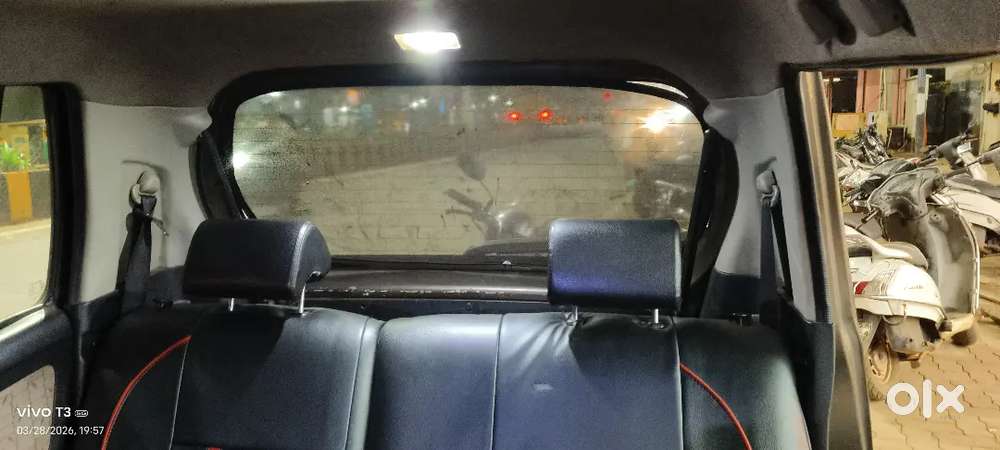 Ertiga Vdi 2013 Dec/ Wagonr Vxi 2015