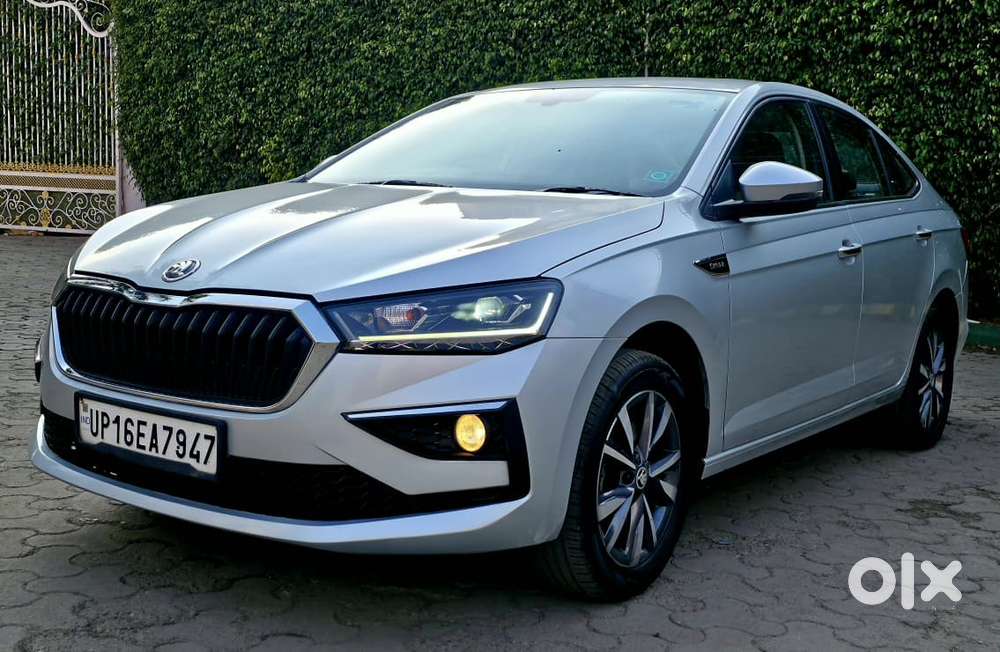 Skoda Slavia Style 1.0l Tsi Mt, 2023, Petrol