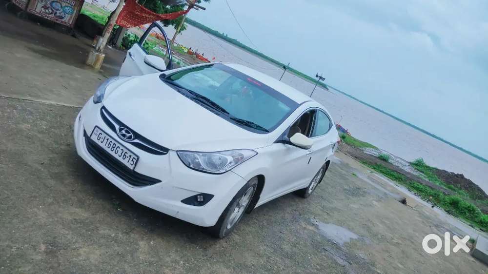 Hyundai Elantra 2024 Diesel 141000 Km Driven