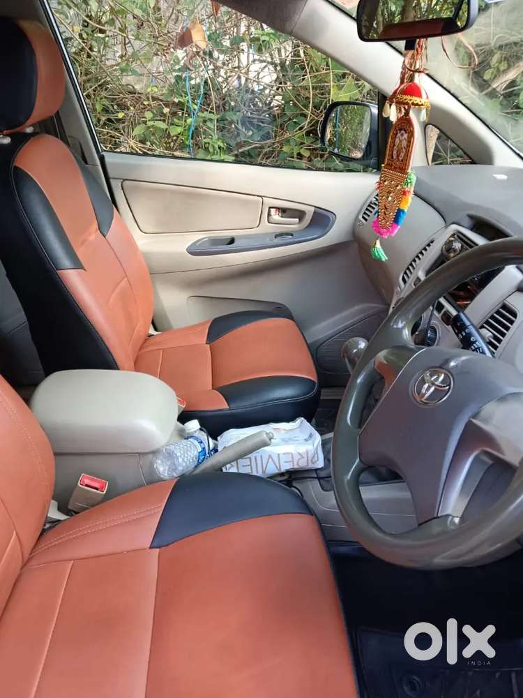 Innova 2.5 Tourist