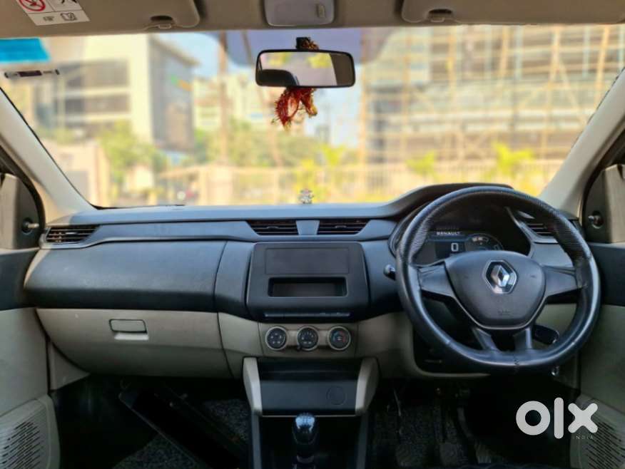 Renault Triber 1.0 Rxe, 2024, Petrol