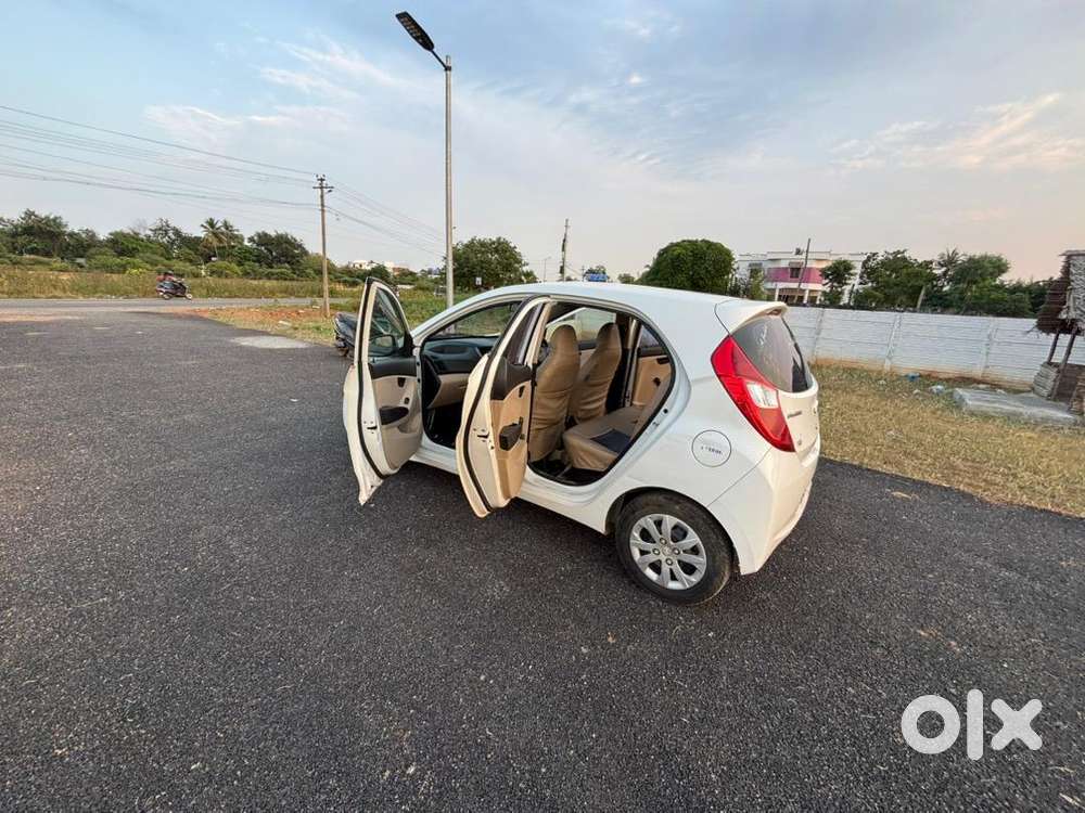 Hyundai Eon 2015 Petrol Well Maintained