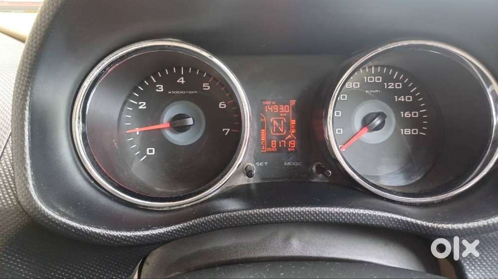 Mahindra Tuv300 T8 Diesel Automatic