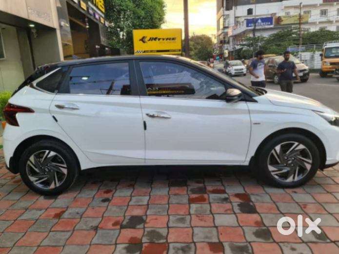 Hyundai I20 Asta (o) 1.0 Turbo Dct, 2022, Petrol