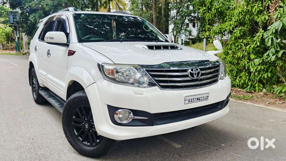 Toyota Fortuner 4x4 MT, 2013, Diesel