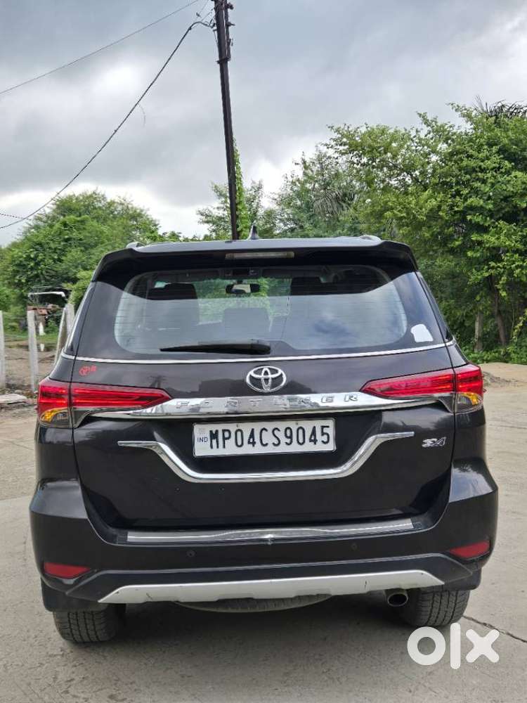 Toyota Fortuner 4x4 At, 2017, Diesel