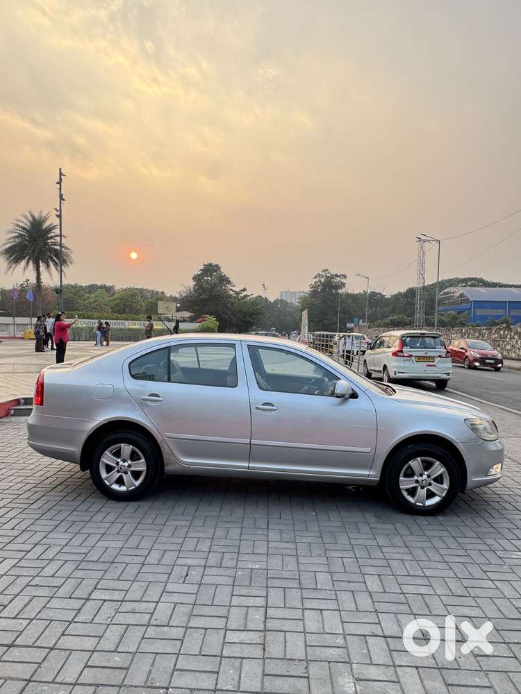 Skoda Laura 1.9 Tdi At Ambiente, 2012, Diesel