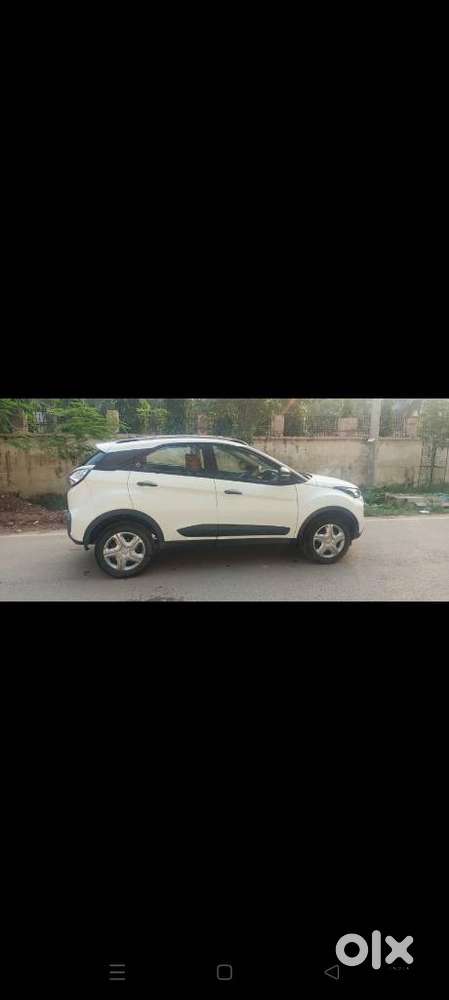 Tata Nexon 1.2 Revotron Xm (s), 2023, Petrol