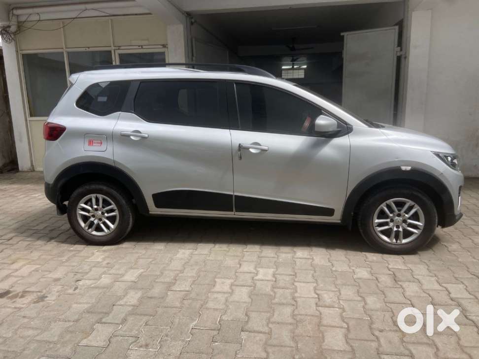 Renault Triber Rxt, 2019, Petrol