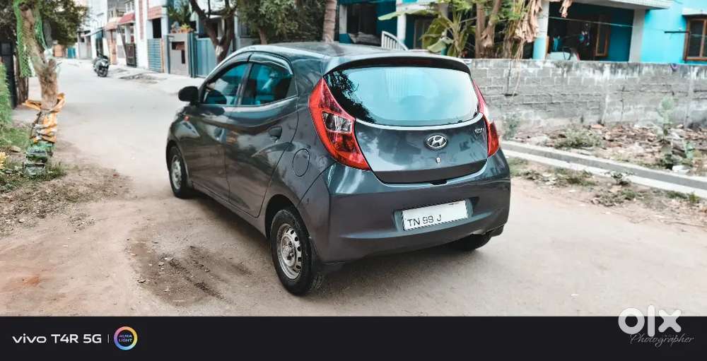 Hyundai Eon 2017 Petrol 70000 Km Driven