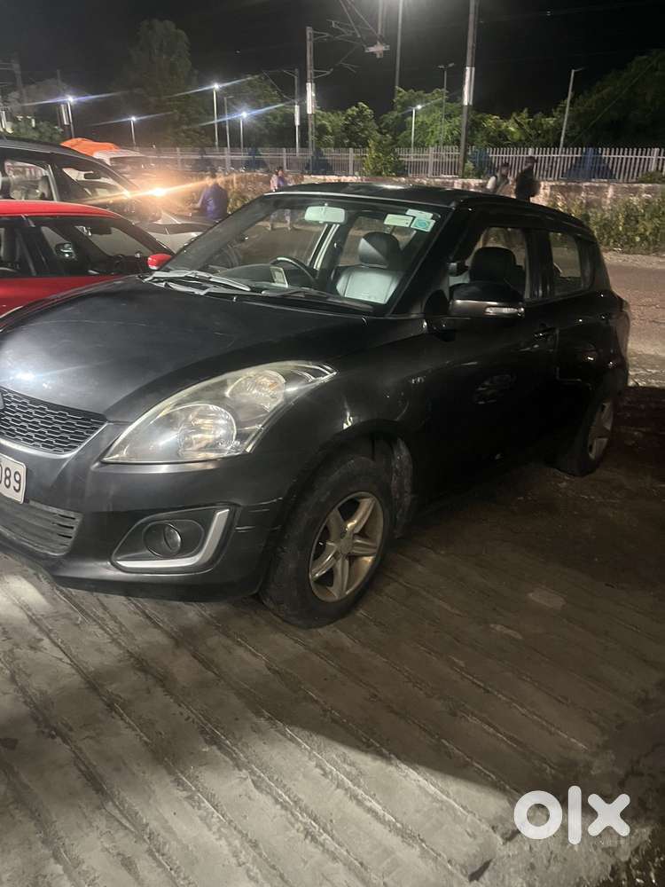 Maruti Suzuki Swift Vxi Optional, 2017, Petrol