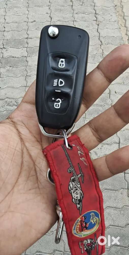 Tata Tiago Xt Petrol 2017