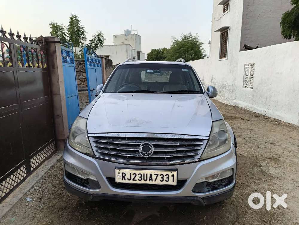 Mahindra Rexton Diesel 2013
