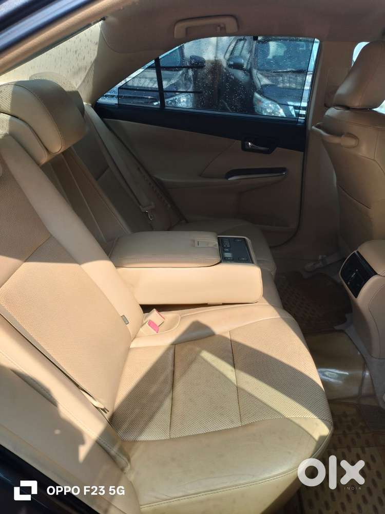 Toyota Camry 2.5l Automatic, 2015, Cng & Hybrids