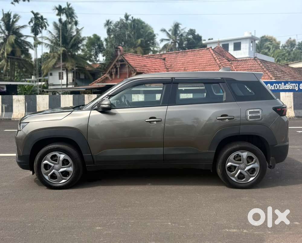 Maruti Suzuki Brezza 1.5 Lxi Smart Hybrid, 2022, Petrol
