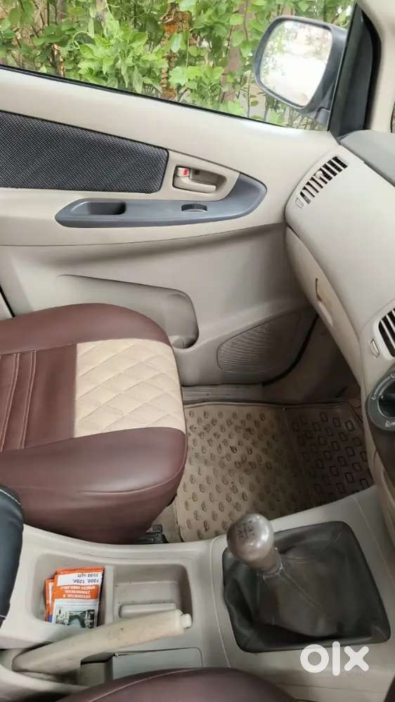 Toyota Innova 2012 Diesel 125000 Km Driven