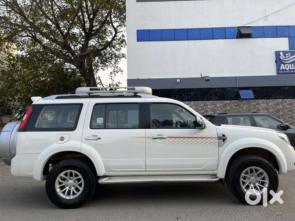 Ford Endeavour 3.2 Titanium At 4x4, 2014, Diesel