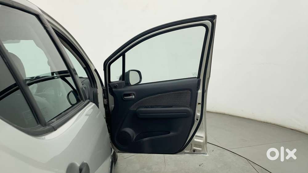 Maruti Suzuki Ritz Vxi, 2015, Petrol