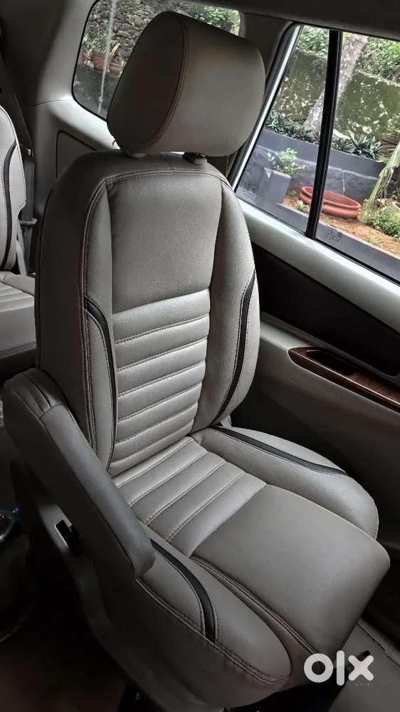 Toyota Innova 2010