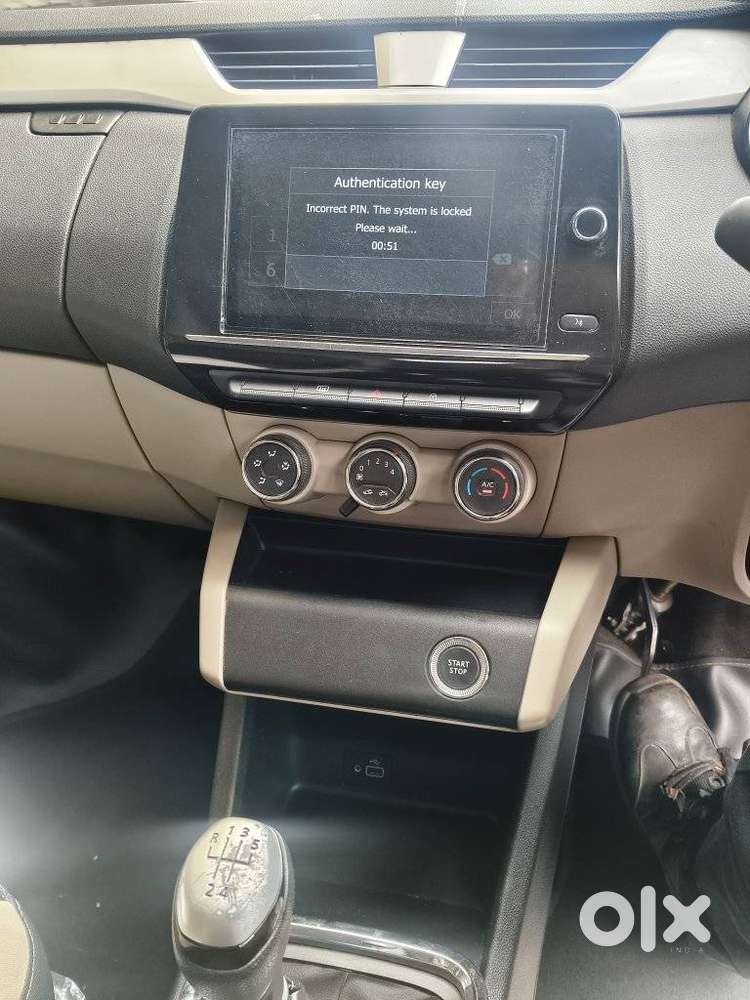 Renault Triber Rxz, 2019, Petrol