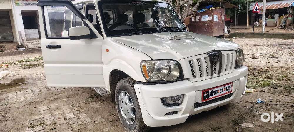 Mahindra Scorpio Classic 2011 Diesel With Low Odometer