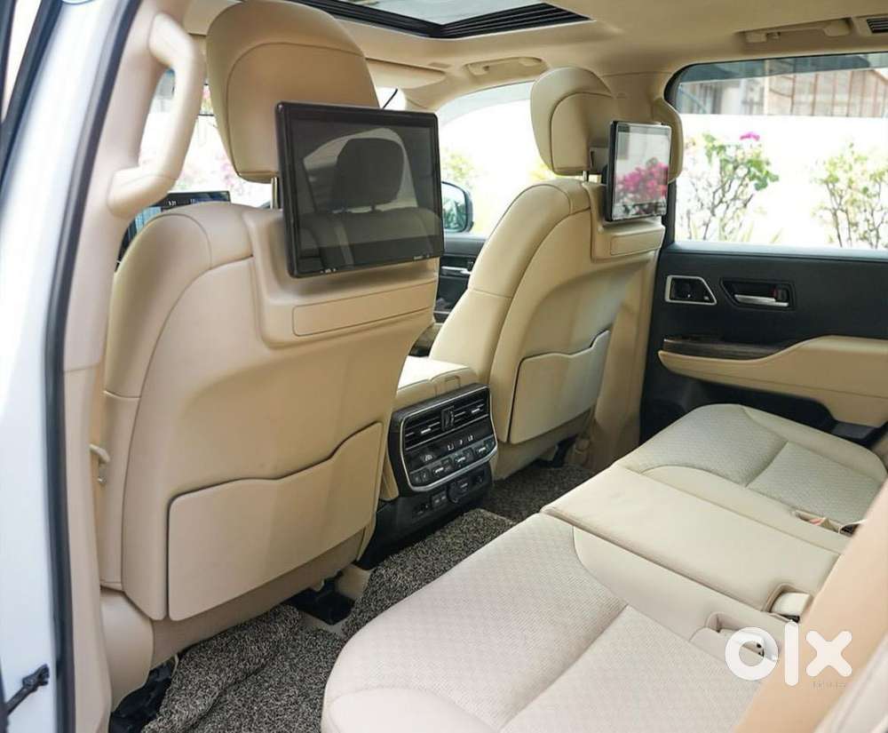 Toyota Land Cruiser 3.3 ZX Diesel, 2023, Diesel - Cars - 1790447148