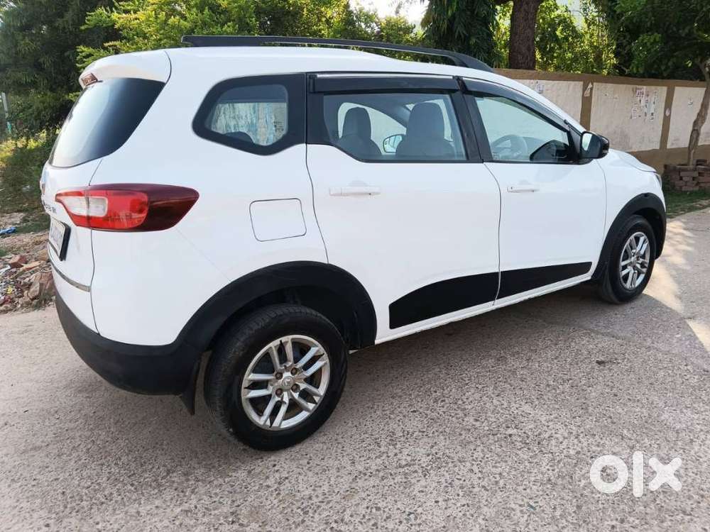 Renault Triber Rxl, 2023, Petrol