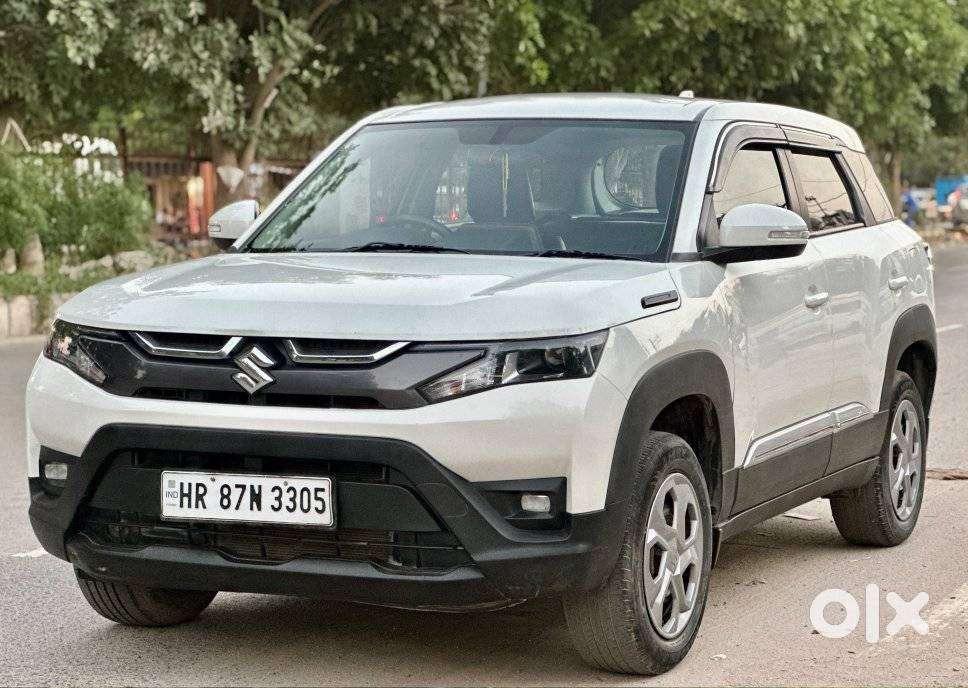 Maruti Suzuki Brezza Lxi S-cng, 2023, Cng & Hybrids