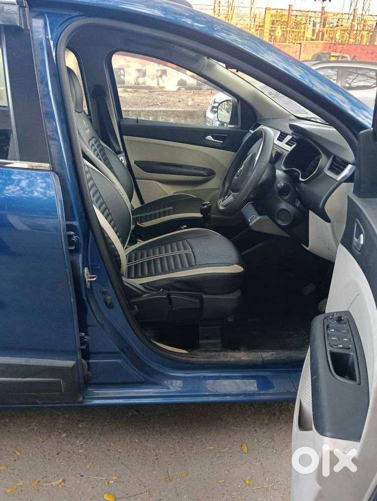 Renault Triber Rxz, 2021, Petrol