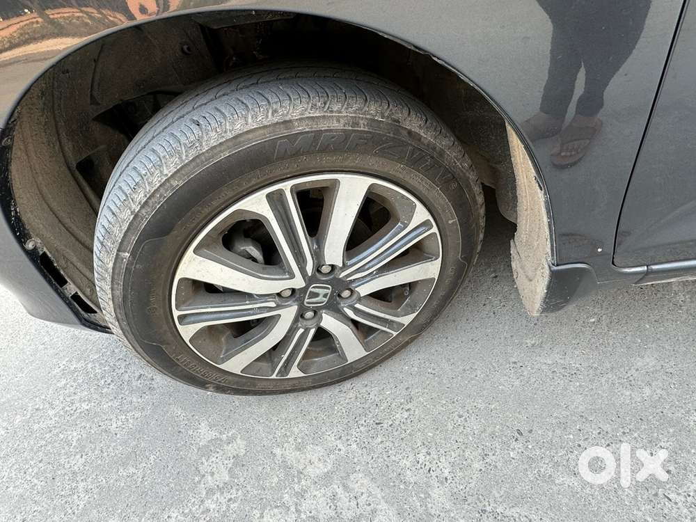 2022 Honda Amaze Vx Cvt Automatic &ndash; Only 25,200 Km