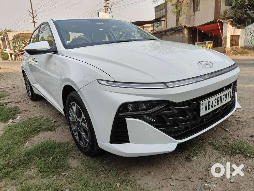 Hyundai Verna 1.5 Sx (o) Vtvt, 2024, Petrol