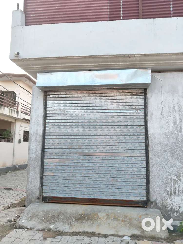 Warehouse and shop