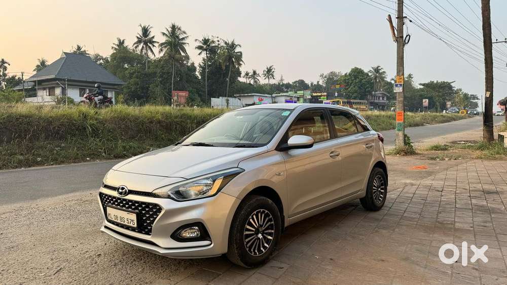 Hyundai I20 1.4 Magna At, 2018, Petrol