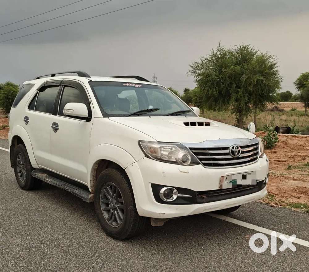 Toyota Fortuner 2011 Diesel 4x4 Best Selling Suv