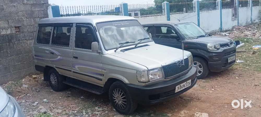 Toyota Qualis Diesel 2004, Ac, Ps, Remote Lock