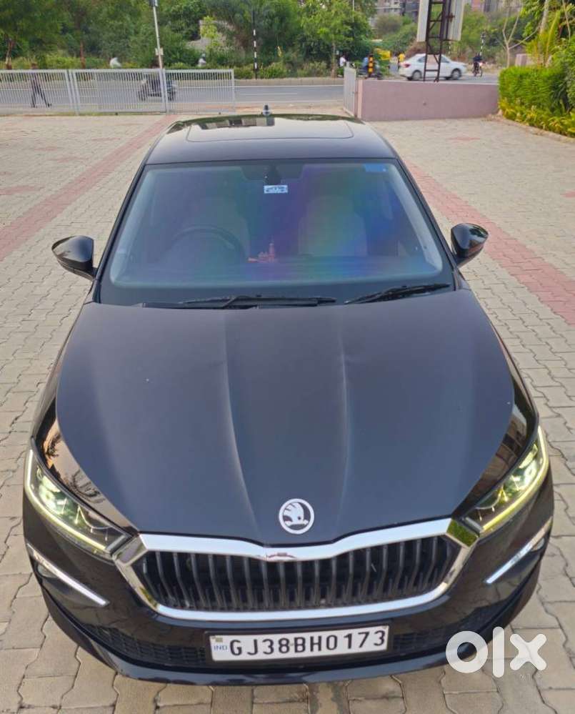Skoda Slavia 1.0 Tsi Style At, 2024, Petrol