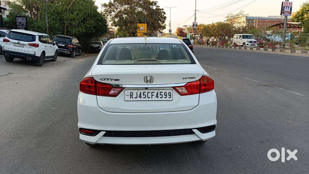 Honda City I-vtec V, 2018, Petrol