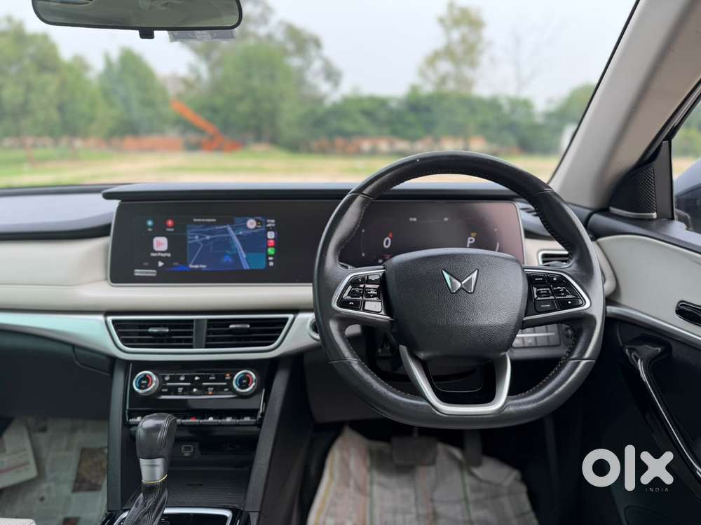 Mahindra Xuv700 2.2 Ax 7 Diesel At Luxury Pack Str, 2023, Diesel