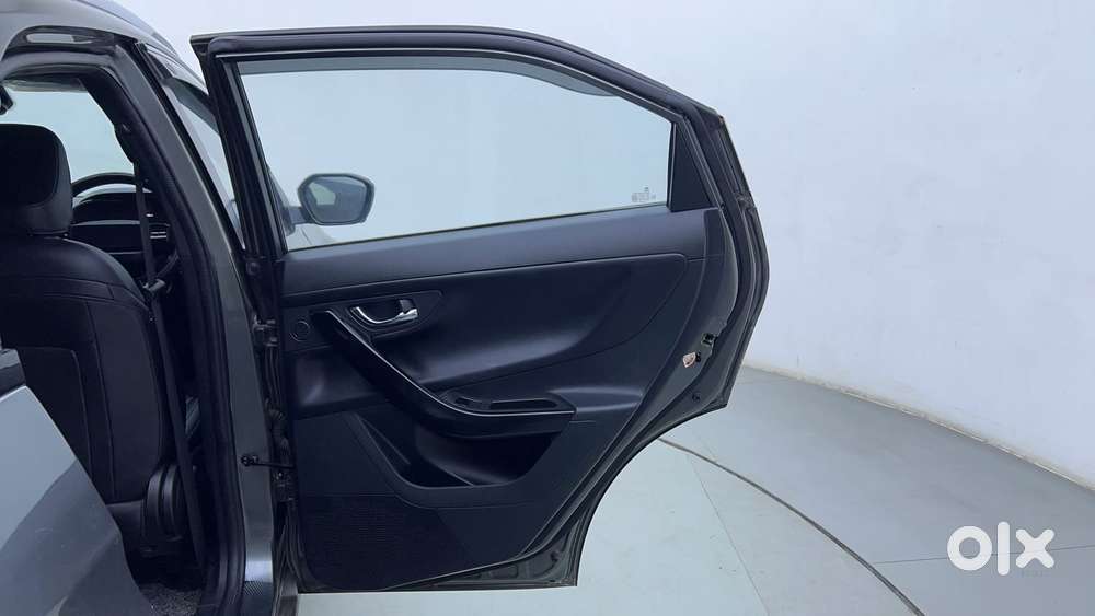 Tata Nexon Fearless Plus S 1.2 Revotron Petrol 7 Dca  Dt, 2024, Petr..