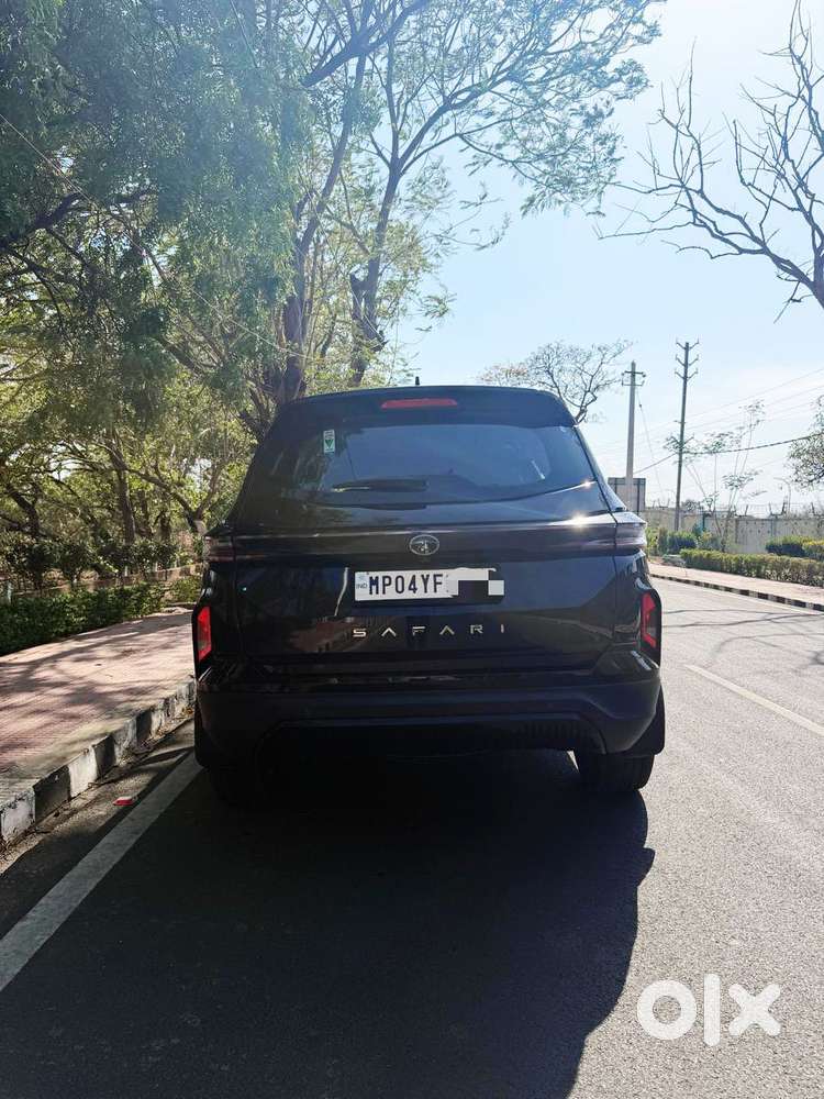 Tata Safari Adventure X Plus 7 Str At, 2025, Diesel