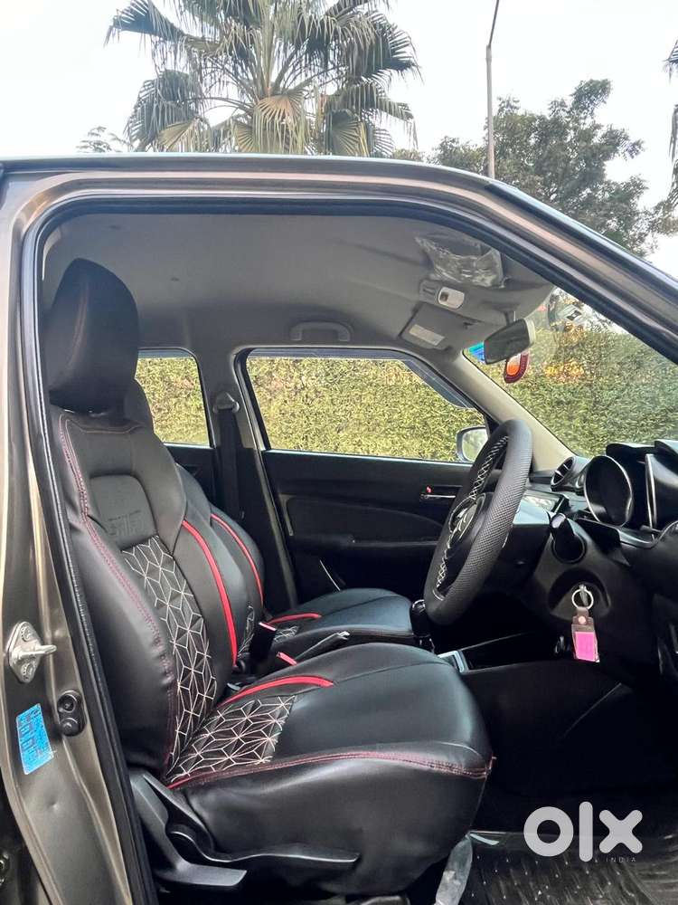 Maruti Suzuki Swift Vxi + Manual, 2021, Petrol