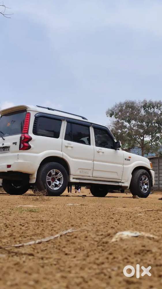 Mahindra Scorpio Classic 2012 Diesel Manual