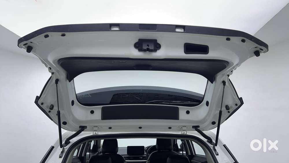 Tata Nexon Creative Plus 1.2 Revotron Petrol 6 Mt, 2024, Petrol