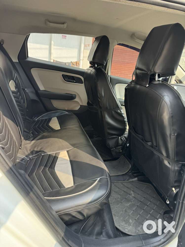 Tata Altroz 1.2 Xm Plus, 2021, Petrol