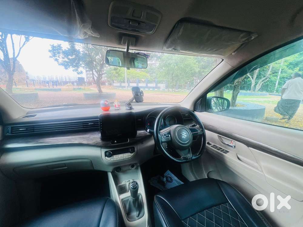 Maruti Suzuki Ertiga Petrol 2022