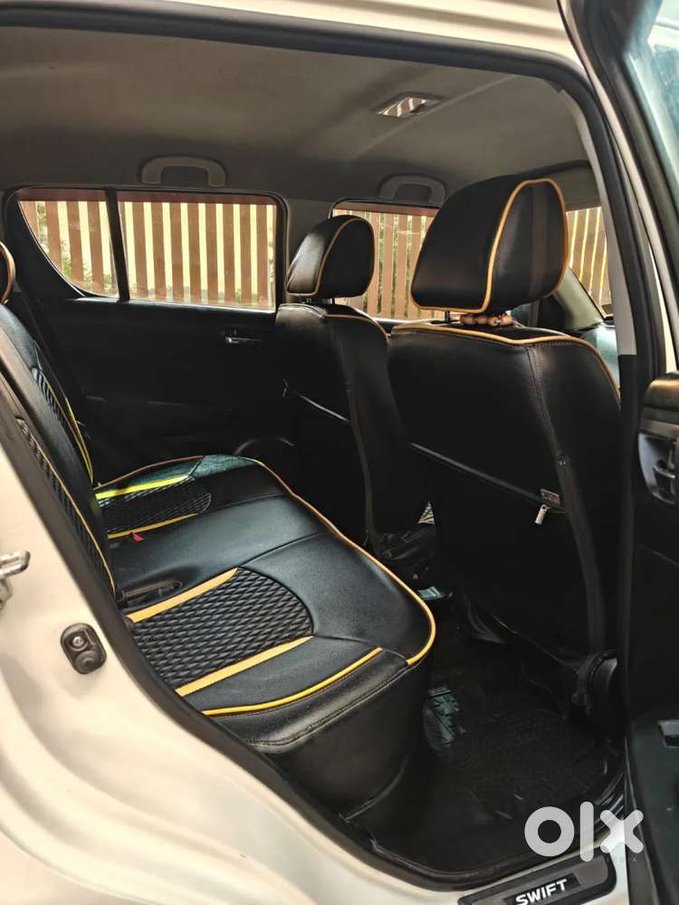 Maruti Suzuki Swift Vxi Optional, 2015, Petrol