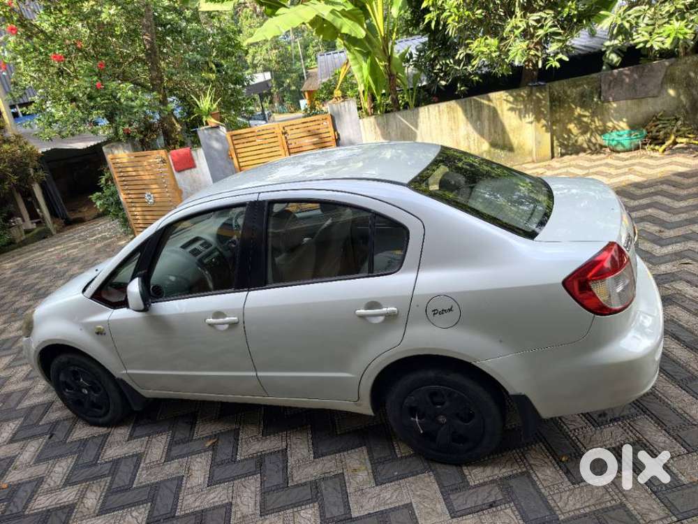 Maruti Suzuki Sx4 Vxi Bsiv, 2009, Petrol
