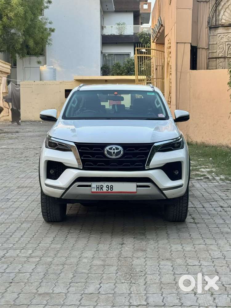Toyota Fortuner 4x2 At 2.8 Diesel, 2022, Diesel