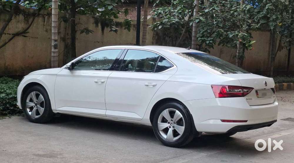 Skoda Superb Style 1.8 Tsi At, 2016, Petrol